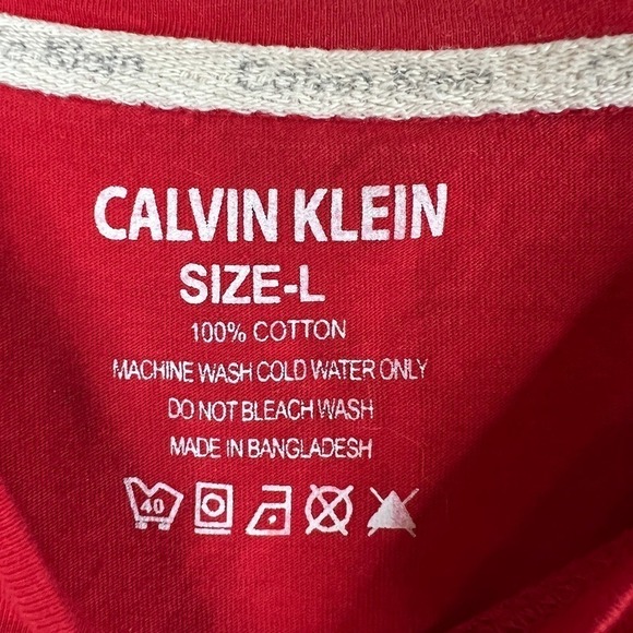 Calvin Klein Red & White Big Box Puffy Logo T-Shirt Men's Size L - Picture 2 of 6